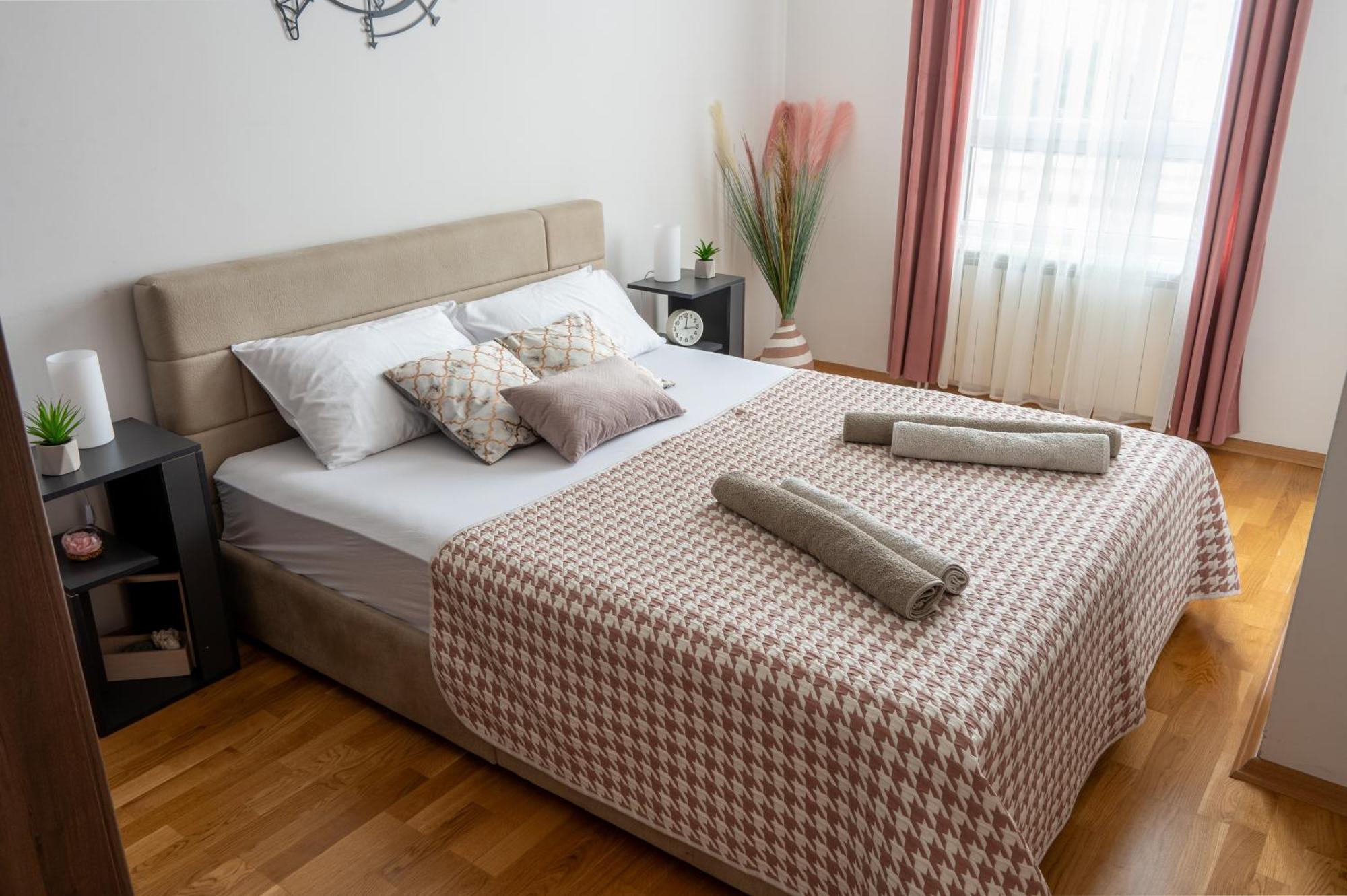 Skopje Station Apartment Екстериор снимка